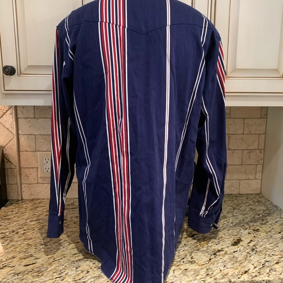 Vintage WRANGLER Striped Blue/Red Button Up Shirt - Picture 2 of 9
